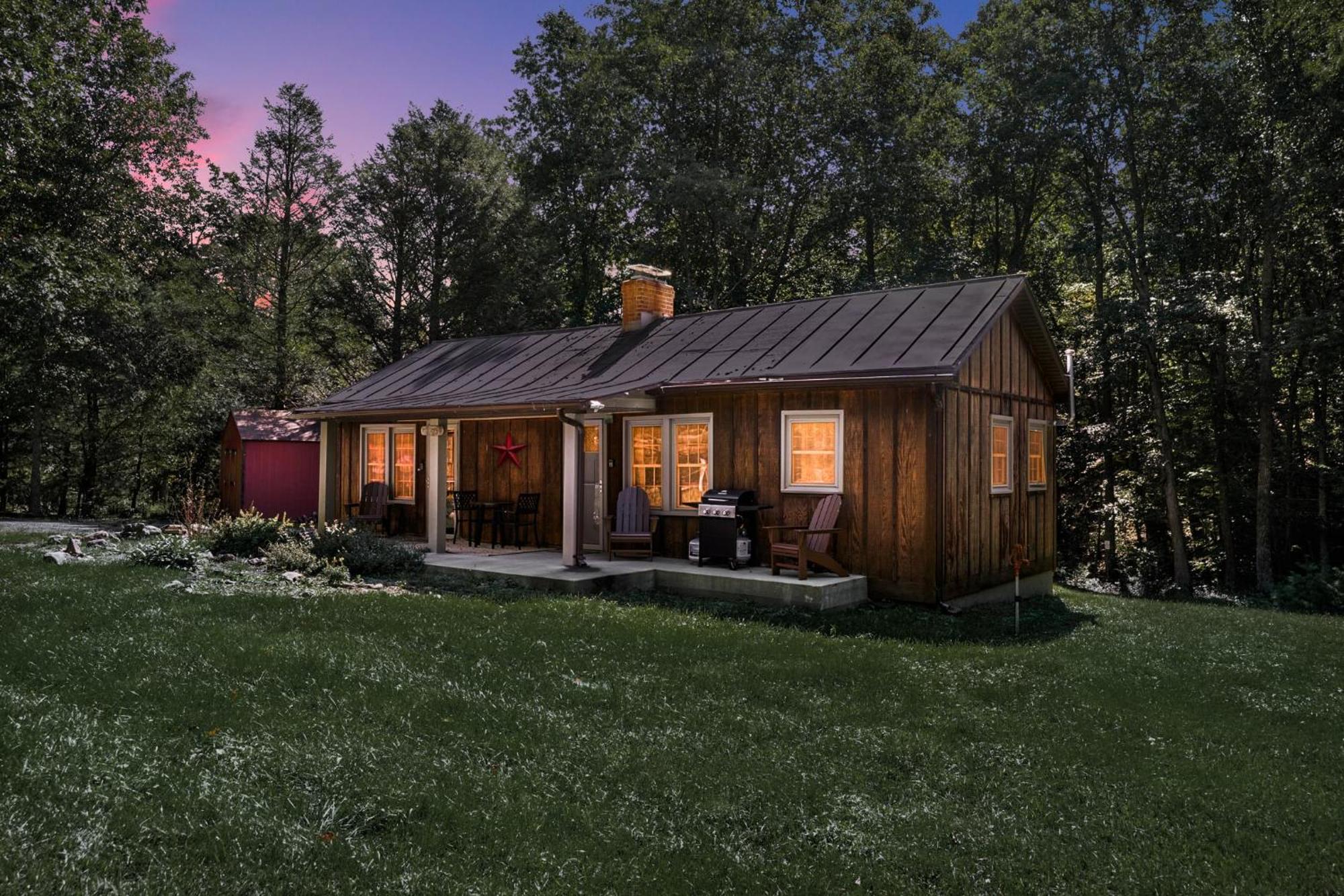 River Access W Hot Tub, Grill, Wifi, & Fire Pit! Lost City Luaran gambar