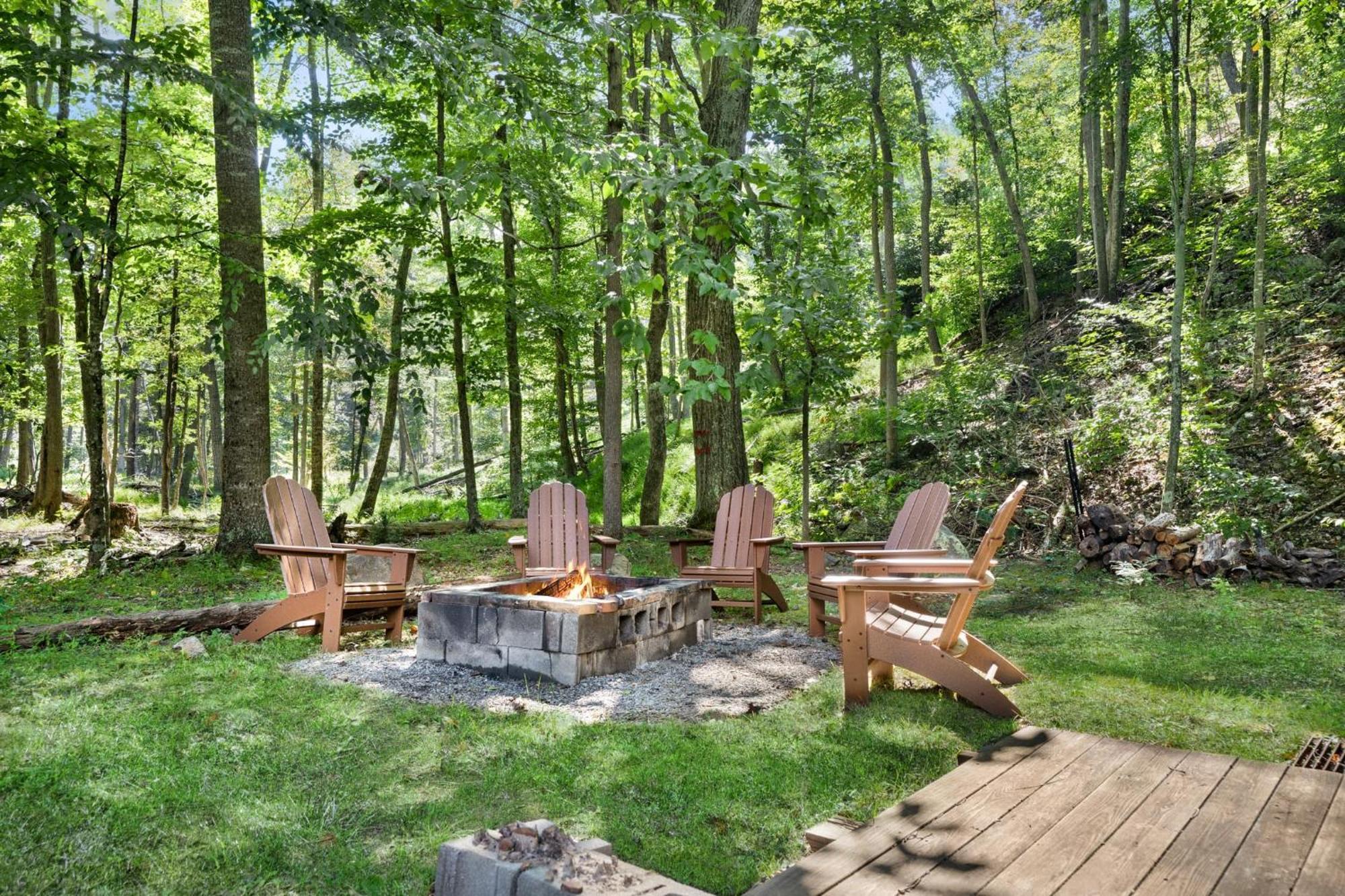 River Access W Hot Tub, Grill, Wifi, & Fire Pit! Lost City Luaran gambar
